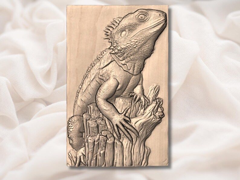 Bearded Dragon on a Weathered Log Bas-Relief STL bas-relief STL — view 3
