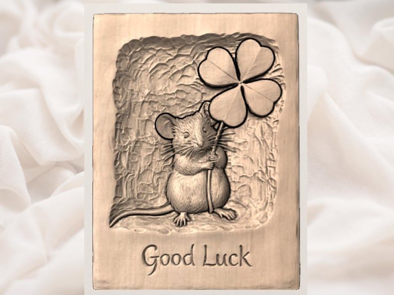 Good Luck Mouse with Four Leaf Clover Relief STL bas-relief STL — view 2